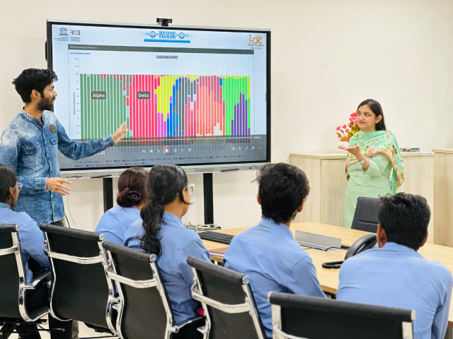 Students of HRIT embarked on an educational visit to the Regional Center for Biotechnology (RCB)